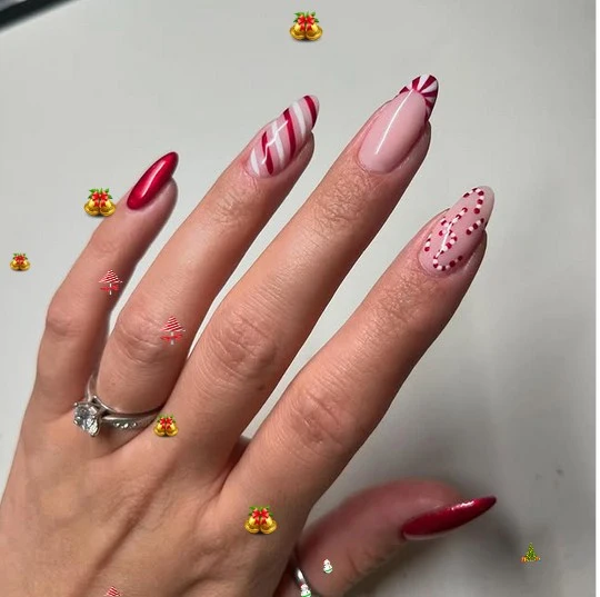Candy Cane nail designs try this season