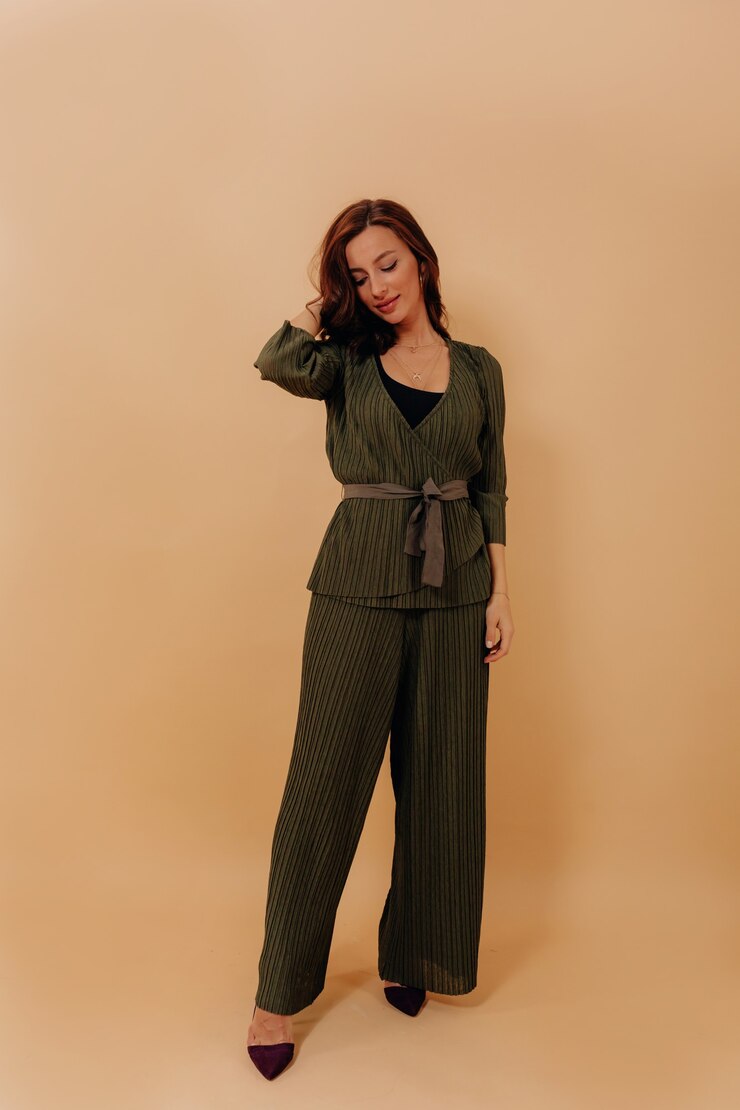 Elegant Jumpsuit for a Modern Look
