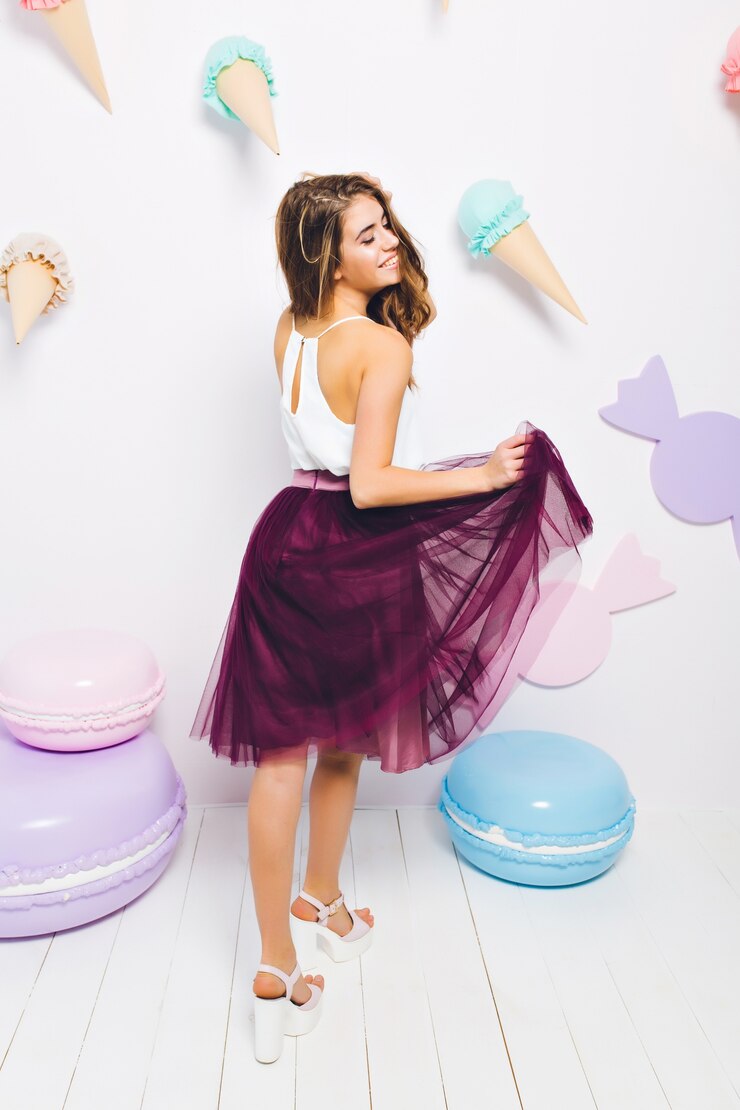 Elegant Tulle Skirt with a Fitted Top 3