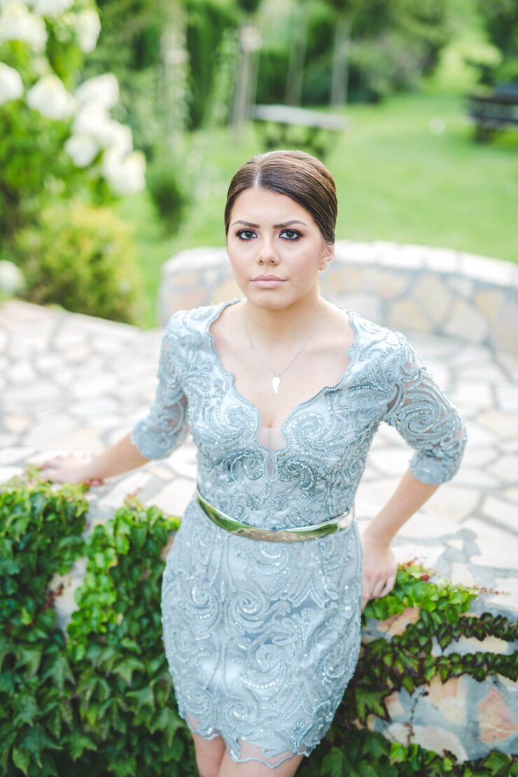 Feminine Lace Dress on Valentine Day4