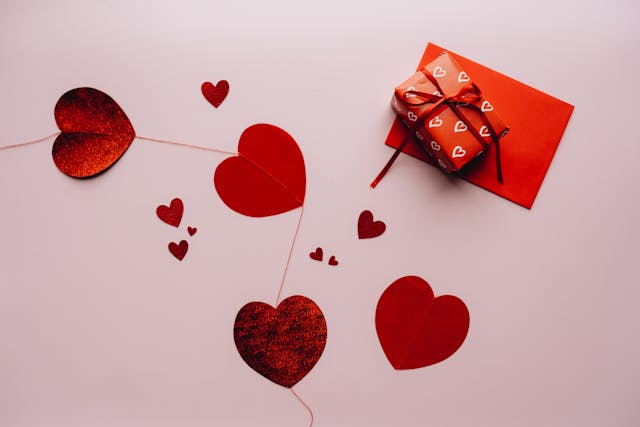 Best Last-Minute Valentine’s Day gifts for Him & Her