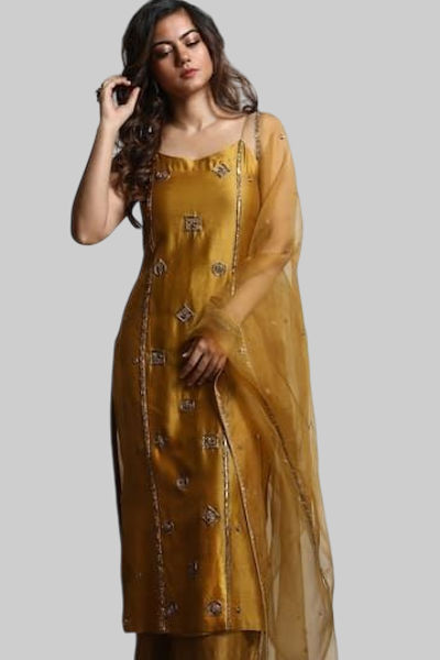 7-a-line kurtis design for apple body shape