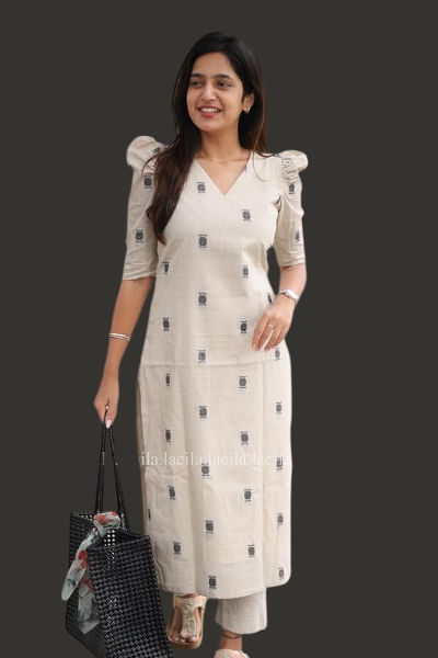 8-a-line kurtis design for apple body shape